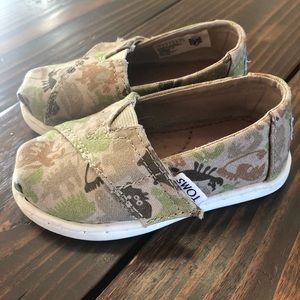 Tiny Toms